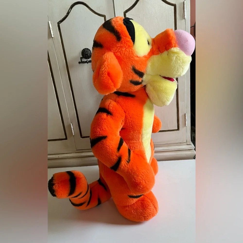 Vintage Jumbo Mattel Disney Tigger Plush Standing Winnie Pooh Stuffed Animal Toy